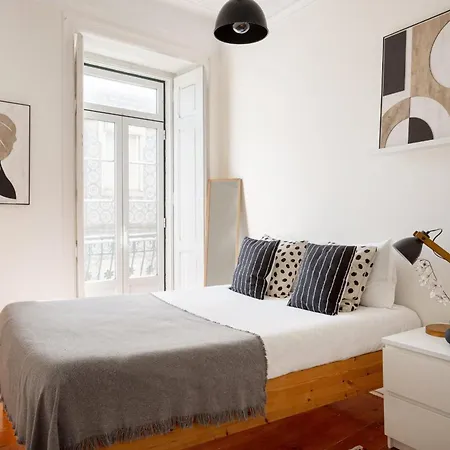 Graca Charm Flat With Sunny Balcony *