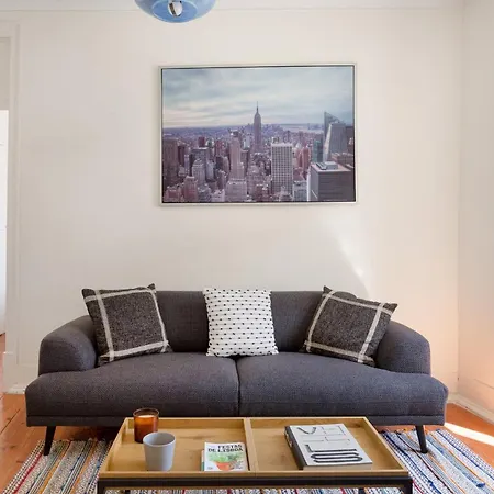 Graca Charm Flat With Sunny Balcony Апартаменты *